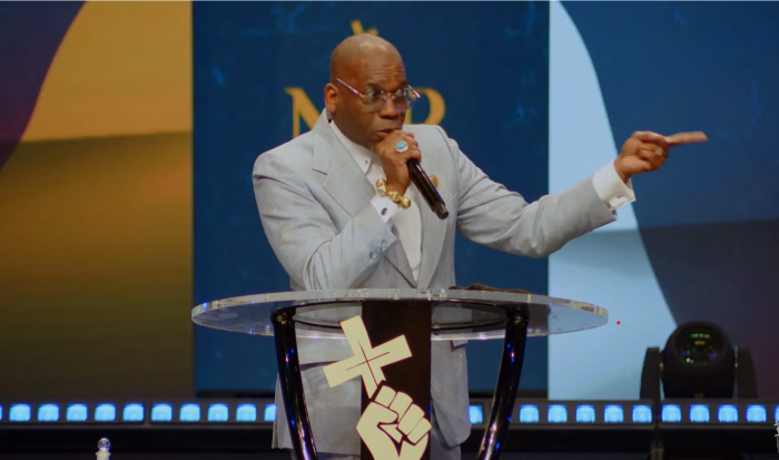 Jamal Bryant slams COGIC, black Baptist leaders for allegedly accepting $300K Target donation amid boycott