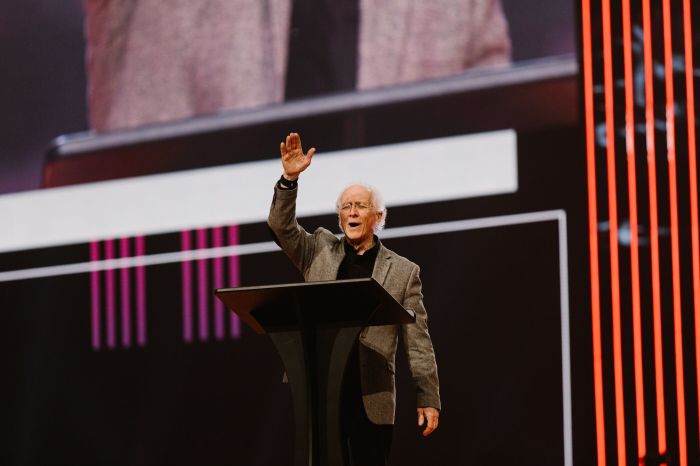 John Piper warns 'even a little drunkenness' can hinder closeness to God